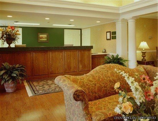 Baymont By Wyndham Lakeland Dalaman gambar